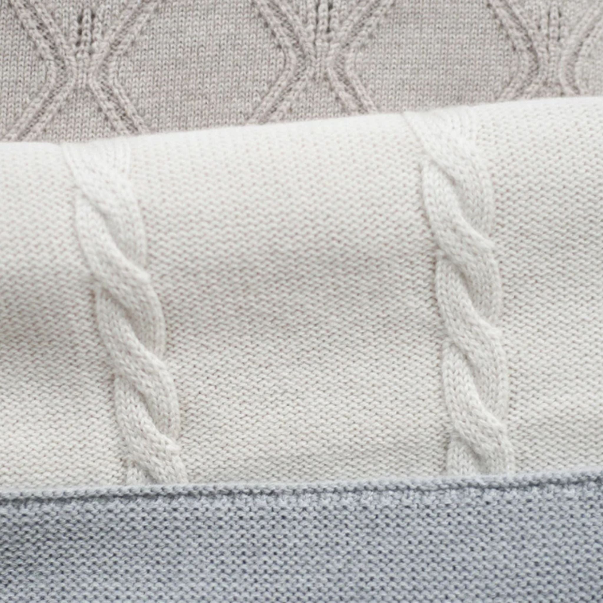 Kuscheldecke Svea mit Zopfmuster in creme
